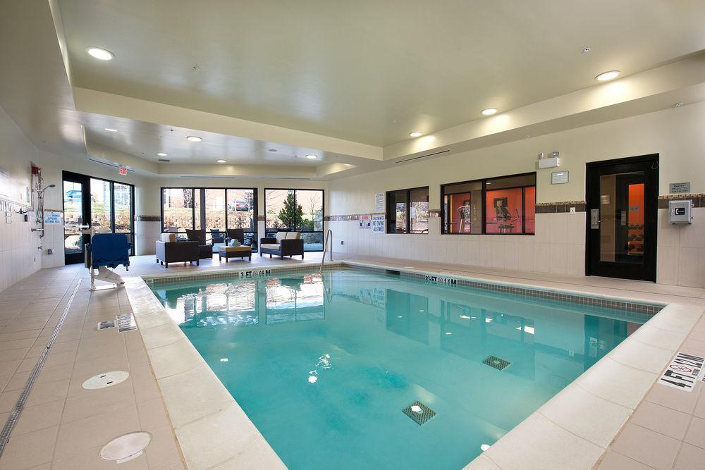 Courtyard By Marriott Raleigh North/Triangle Town Center Hotell Eksteriør bilde