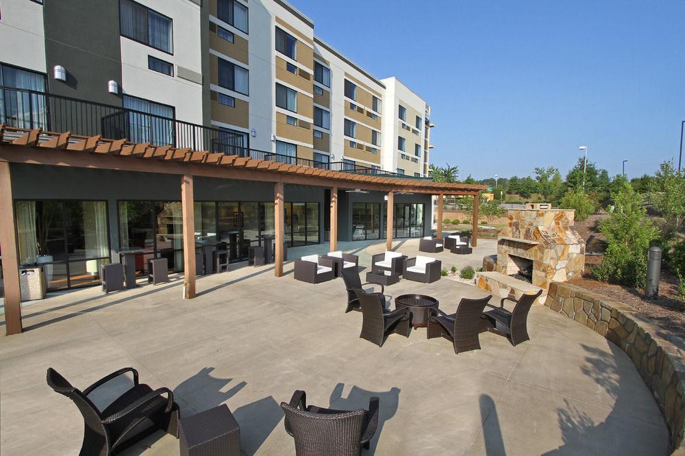 Courtyard By Marriott Raleigh North/Triangle Town Center Hotell Eksteriør bilde