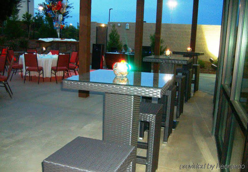 Courtyard By Marriott Raleigh North/Triangle Town Center Hotell Eksteriør bilde