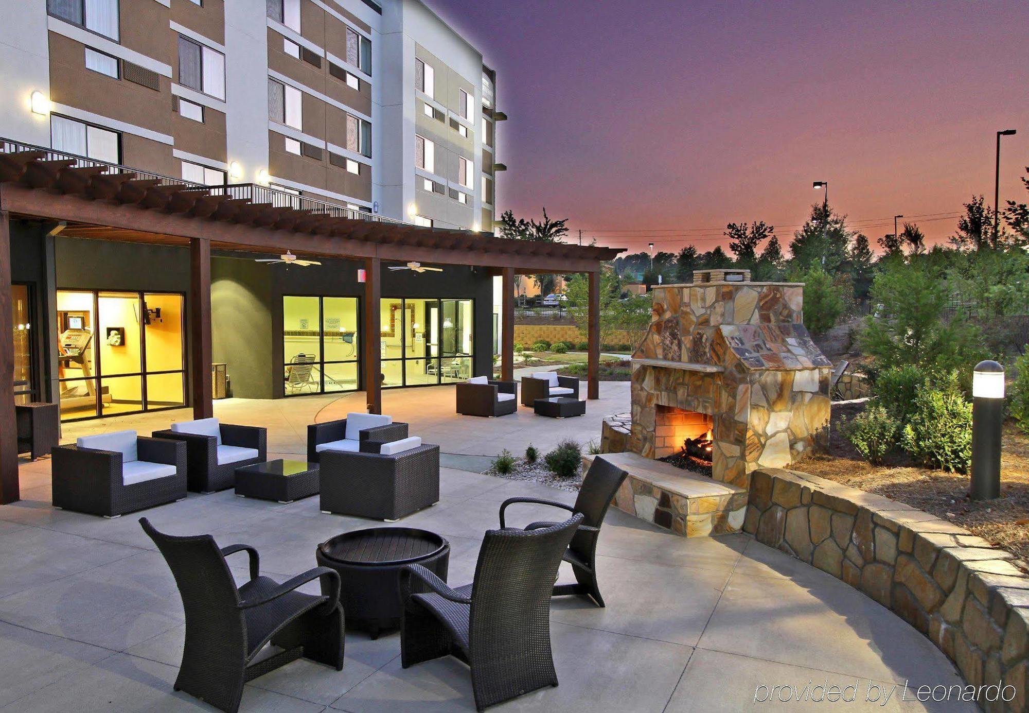 Courtyard By Marriott Raleigh North/Triangle Town Center Hotell Eksteriør bilde